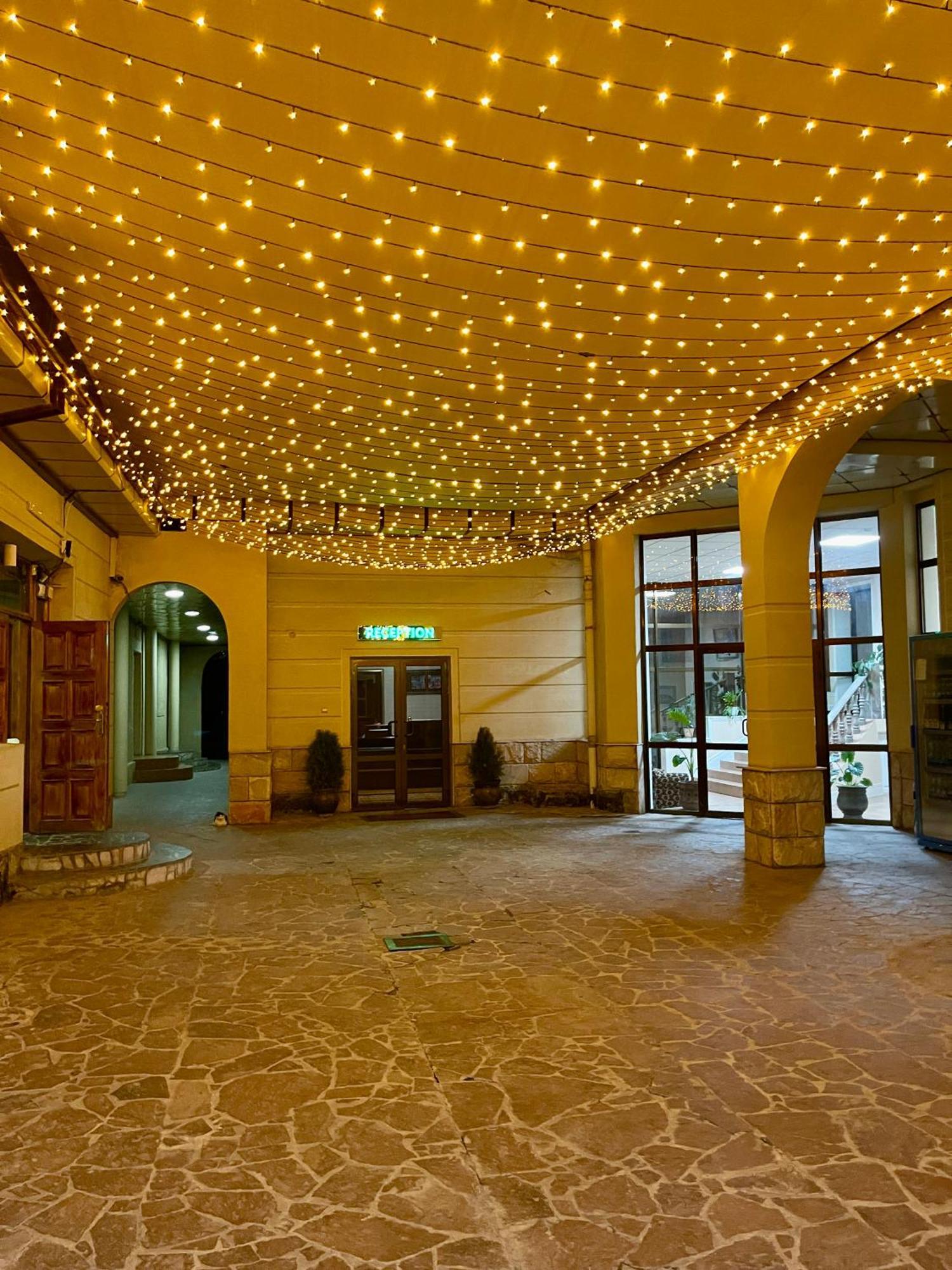 Green Hotel Taszkent Zewnętrze zdjęcie